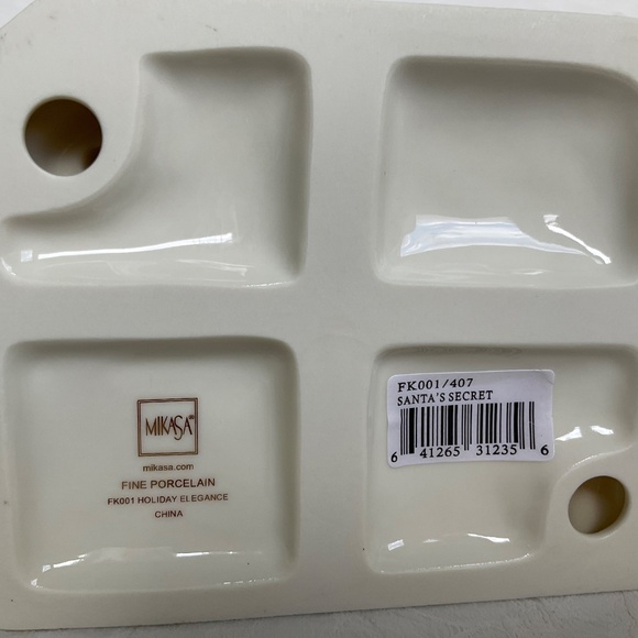 Mikasa Fine Porcelain “Santa’s Secret” Vintage Christmas Decor - Picture 12 of 12